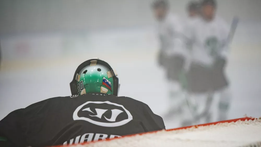Prodaja sezonskih vstopnic boljša kot lani