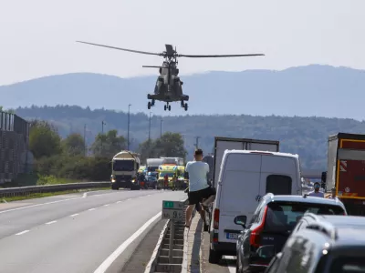 28.08.2024 - Prometna nesreča - Štajerska avtocesta - reševanje s helikopterjem FOTO: Luka Cjuha