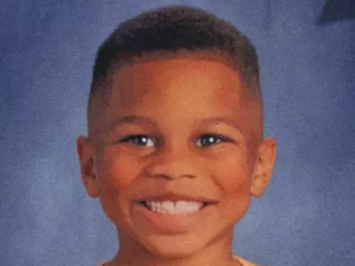 Truplo sedemletnega Troya so našli v pralnem stroju. 