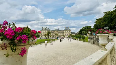 Pariz ni mesto, kamor greš. Je mesto, kjer ostaneš – četudi si stran