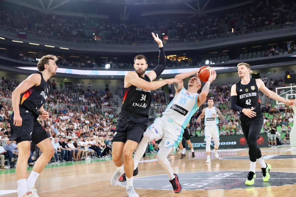 Košarka Slovenija - Nemčija Foto: Jaka Gasar