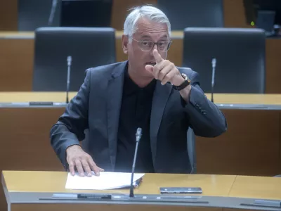 Matjaž Han- 07.07.2025 - začetek redne seje DZ s poslanskimi vprašanji ministrskemu zboru; DZ, velika dvorana, Šubičeva 4, LJUBLJANA​//FOTO: Jaka Gasar