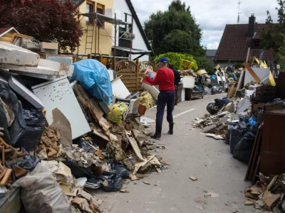 - 10.08.2023 – Sneberje - Snebersko nabrežje -Najhujša naravna ujma v zgodovini Slovenije - prizadeti dve tretjini države - ujma - poplave – zemeljski plazovi – neurja - //FOTO: Bojan Velikonja