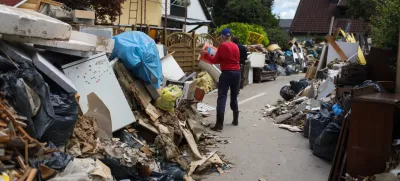 - 10.08.2023 – Sneberje - Snebersko nabrežje -Najhujša naravna ujma v zgodovini Slovenije - prizadeti dve tretjini države - ujma - poplave – zemeljski plazovi – neurja - //FOTO: Bojan Velikonja