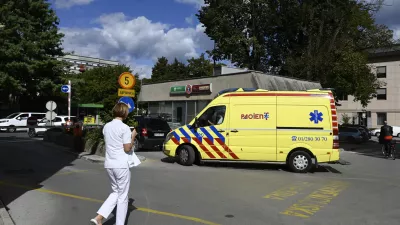 medicinska sestra - reševalno vozilo- 22.09.2022 – simbolična fotografija – javno zdravstvo - zdravstveni sistem – zdravje – //FOTO: Nik Erik Neubauer