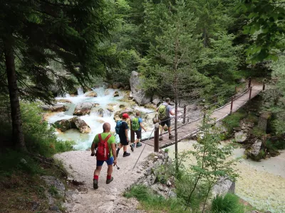 ﻿Triglavski narodni park, 2021- 40. obletnica ustanovitve, Trenta, Soška pot, Soča, pohodniki, Posočje