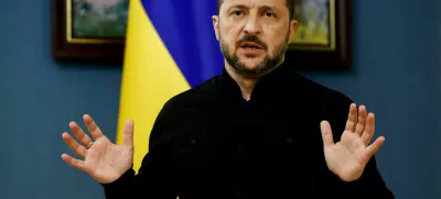 FILE PHOTO: Ukraine's President Volodymyr Zelenskiy speaks during a press briefing following phone calls with U.S. President Donald Trump, amid Russia's attack on Ukraine, in Kyiv, Ukraine, May 19, 2025. REUTERS/Thomas Peter/File Photo