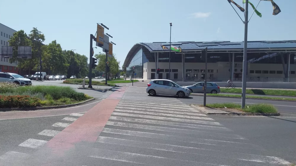 Križišče pri Iliriji bodo preuredili, a so redkobesedni glede ukrepov