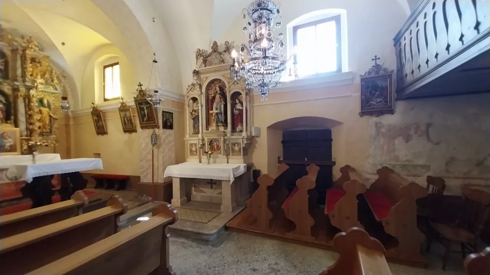 Cerkev sv. Nikolaja na Gradišču v Petrušnji vasi / Foto: Vesna Levičnik