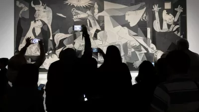Guernica, das Bild von Picasso gilt als eines der bedeutenstenden Werke der Kunstgeschichte im Museum Reina Sofia. Das Museo Nacional Centro de Arte Reina Sofia MNCARS ist ein Kunstmuseum, eine Pinakothek und Bibliothek in Madrid. Der Fundus des Museums umfasst rund 25.000 Werke, von denen rund 2.000 in den Ausstellungssälen zu sehen sind. 2016 hatte das Museum mehr als 3,3 Millionen Besucher. *** Guernica, the painting by Picasso, is considered one of the most important works in the history of art in the Reina Sofia Museum. The Museo Nacional Centro de Arte Reina Sofia MNCARS is an art museum, art gallery and library in Madrid. The museum s collection comprises around 25,000 works, of which around 2,000 are on display in the exhib GMS18995,Image: 989314585, License: Rights-managed, Restrictions: imago is entitled to issue a simple usage license at the time of provision. Personality and trademark rights as well as copyright laws regarding art-works shown must be observed. Commercial use at your own risk., Model Release: no / Foto: Profimedia