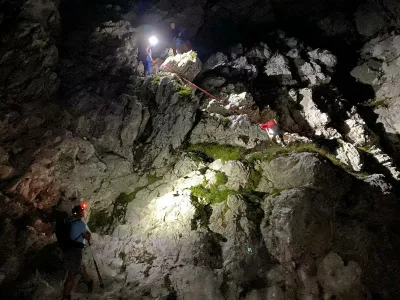 Nočno reševanje s Tominškove poti