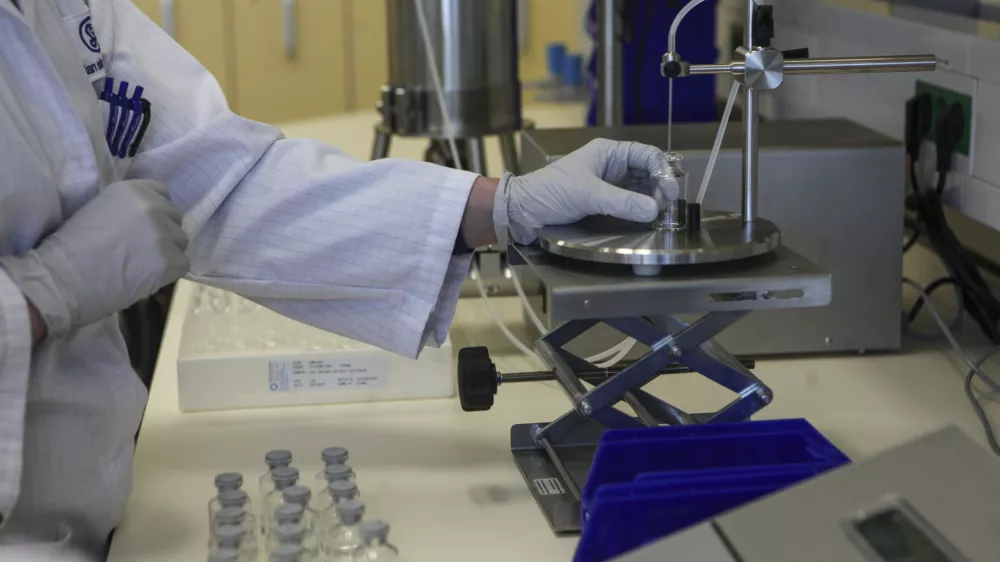 Pri “vlečenju možganov” Boštjančičev ukrep ne pomaga