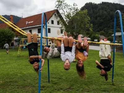 - Dome EMAVS Zg Gorje pri Bledu, Zavod za letovanje in rekreacijo otrok,- 06.08.2025. - Reportaža o prostovoljcih v počivališčih in letoviščiha za otroke in mladino.//FOTO: Bojan Velikonja / Foto: Bojan Velikonja