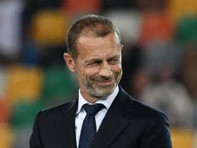 Soccer Football - UEFA Super Cup - Final - Paris St Germain v Tottenham Hotspur - Bluenergy Stadium, Udine, Italy - August 13, 2025 UEFA President Aleksander Ceferin during the UEFA Super Cup medal ceremony REUTERS/Jennifer Lorenzini