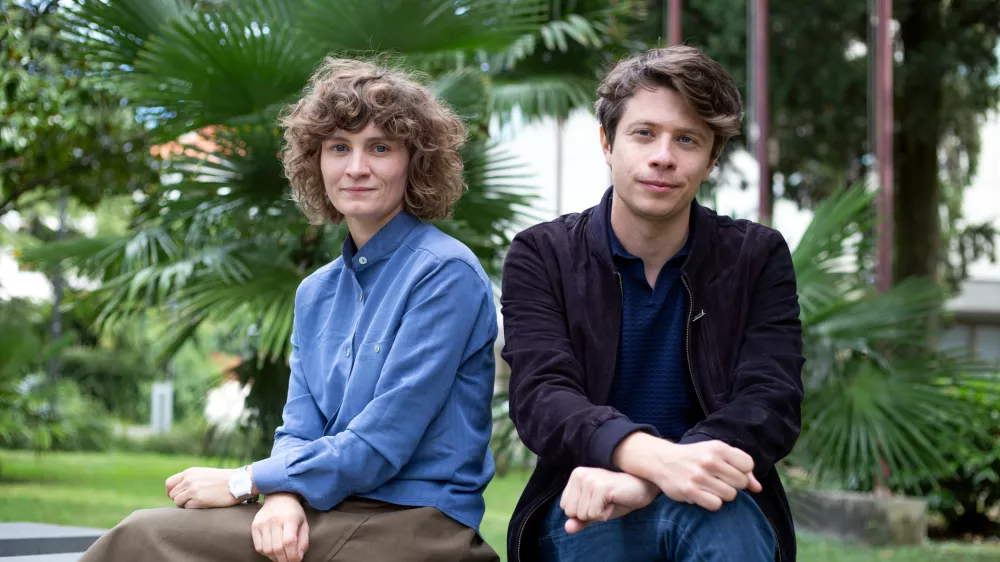 ﻿- 20.9.2019 - Marina Gumzi, producentka; Gregor Božič, režiser, montažer in direktor fotografijeFoto: Matjaž Rušt