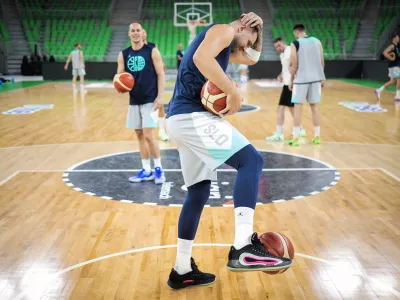 Ljubljana, dvorana Stozice.Trening moske clanske kosarkarske reprezentance v okviru priprav na evropsko prvenstvo.Kosarkar Luka Doncic.