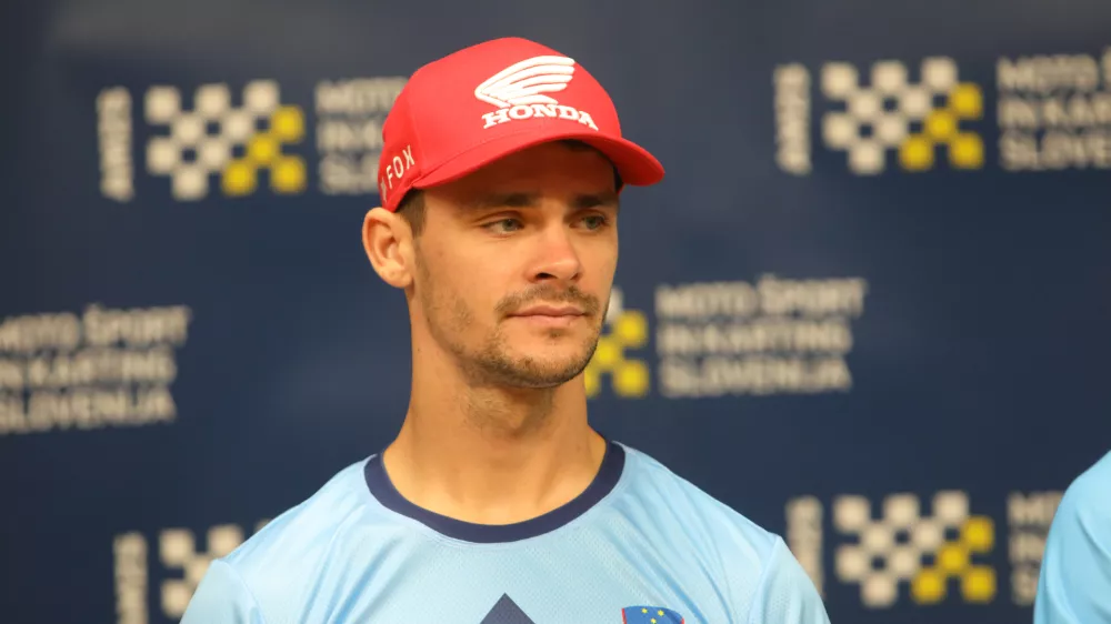 - Tim Gajser, MXGP,- 19.09.2024. - Tiskovna konferenca slovenske reprezentance za Pokal narodov v motokrosu.//FOTO. Bojan Velikonja