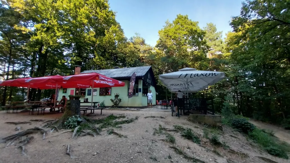 Priljubljena izletniška točka, kot zelena dnevna soba nad mestom