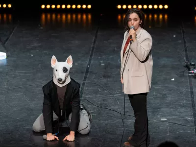 Smrdljivi koncert na štirih tacah, Mladi levi