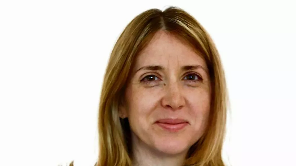 Veronika Rupnik Ženko- Redakcija Dnevnik 2024 - portreti za komentarje in kolumne - kolumnisti - komentatorji – novinarji - portret //FOTO: Luka Cjuha