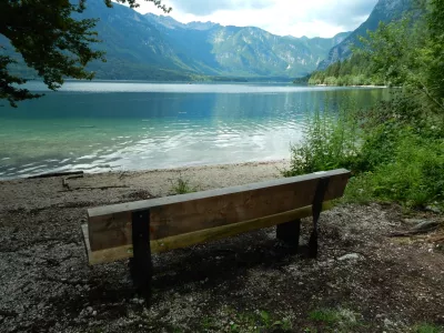﻿Bohinj, Bohinjsko jezero, projekt Posvoji bohinjsko klop