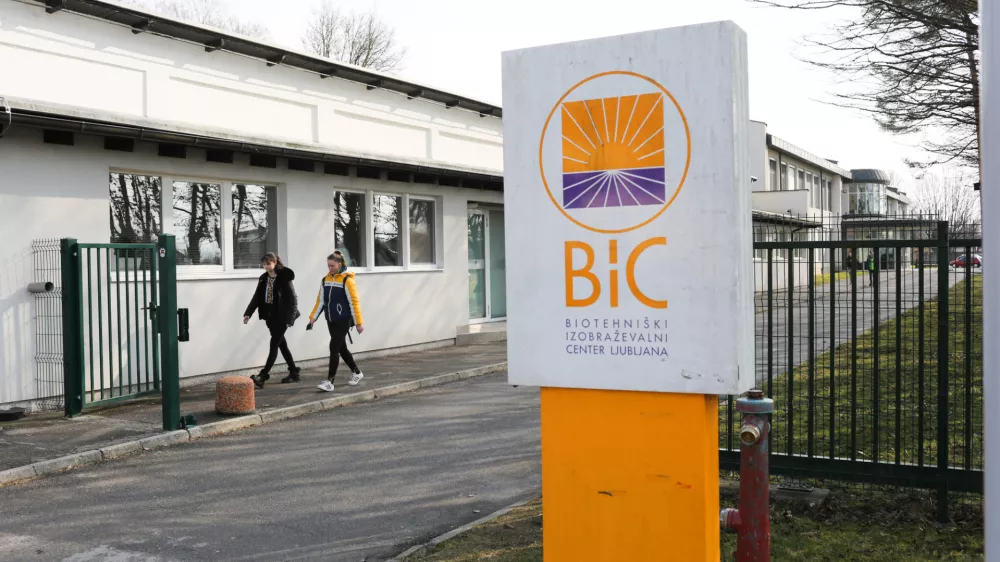 ﻿- 12.02.2020 - Biotehniški izobraževalni center BIC Ljubljana, Gimnazija in veterinarska šola, Cesta v Mestni log 47,, //foto: Bojan Velikonja