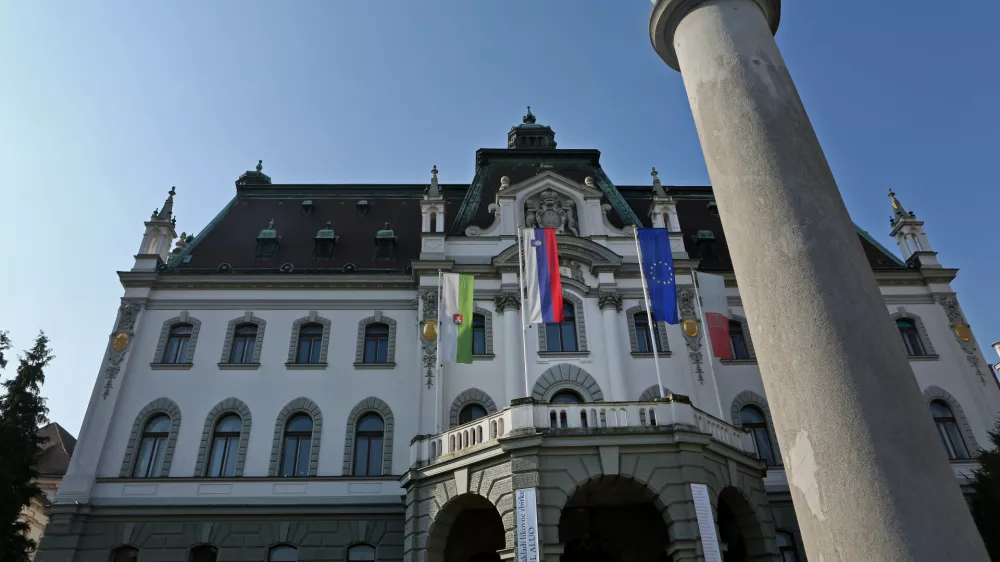 ﻿- 17.03.2016 - Univerza v Ljubljani, Kongresni trg 12 - stavba //FOTO: Tomaž Skale