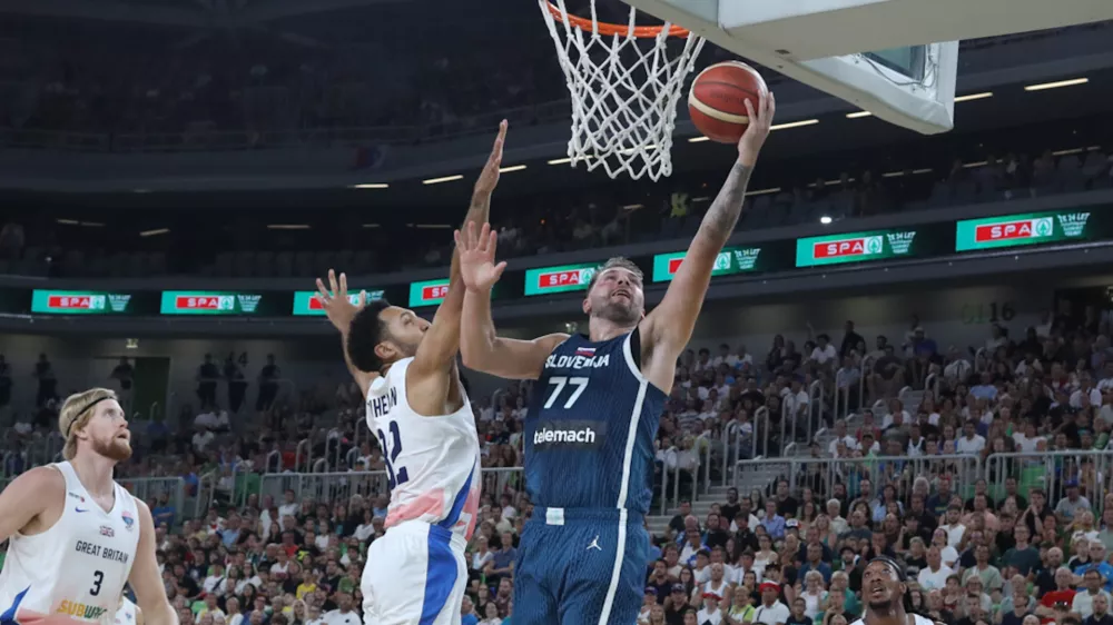 Slovenci brez težav ugnali skromno Veliko Britanijo, čaka jih še vroča Srbija