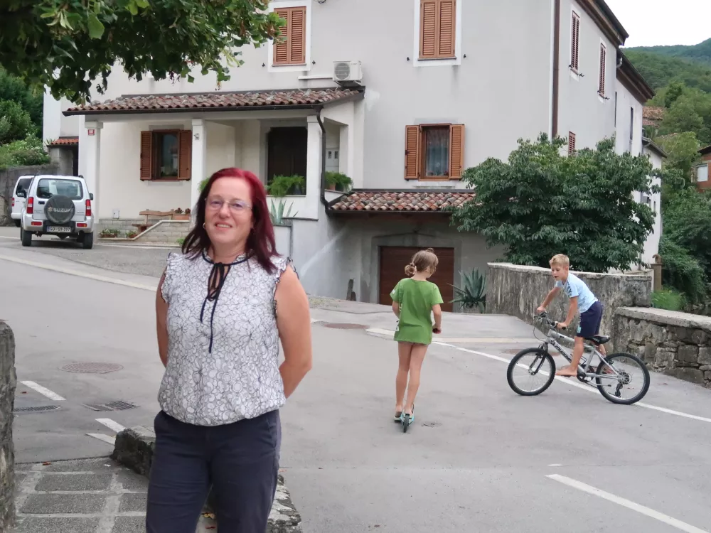 Rebernice, Podnanos, Razdrto, hitra cesta, Lozice, Podraga, kolone, promet / Foto: Nataša Bucik Ozebek