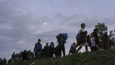 ﻿- 23.10.2015 - Slovenija - slovensko-hrvaška meja - Rigonce- Begunci 2015 - migracije po zahodni balkanski poti - migracijskapot beguncev iz Sirije, Afganistana in Iraka čez Balkan proti zahodniEvropi - evropska begunska kriza - migranti -///FOTO: Jaka Gasar