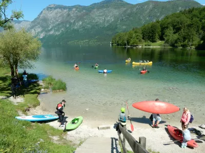 ﻿Majski protest proti bohinjskemu plovbnemu režimu, Bohinj, Bohinjsko jezero
