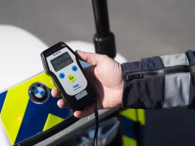 prometni nadzorpolicija - simbolična fotografijaprometna policijavarnost v prometupolicija na motorjihmotoristična policijaprehitri voznikiavtocestna policijaalkotestalkohol v prometu08.04.2025 Policijski nadzor, počivališče PovodjeFOTO: Nik Erik Neubauer