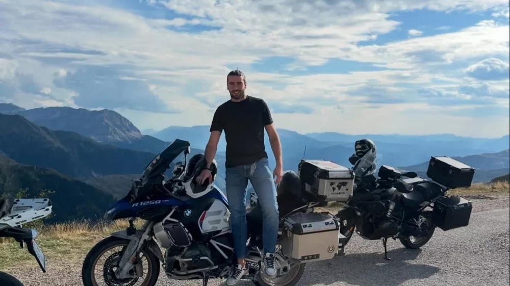 Šime Elez je z motorjem prečkal šest držav: Srbijo, Bosno in Hercegovino, Makedonijo, Grčijo, Albanijo in Črno Goro. F instagram Šimeta Eleza