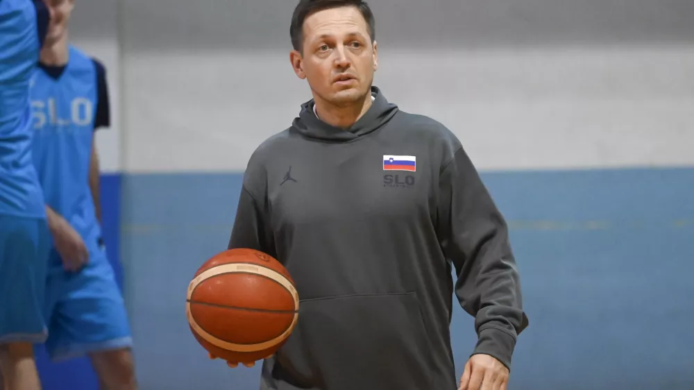 Aleksander Sekulić, selektor košarkarske reprezentance- 08.11.2022 – slovenska košarkarska reprezentanca - trening - priprave na novi dve kvalifikacijski tekmi z Izraelci in Nemci za svetovno prvenstvo leta 2023 //FOTO: Nik Erik Neubauer