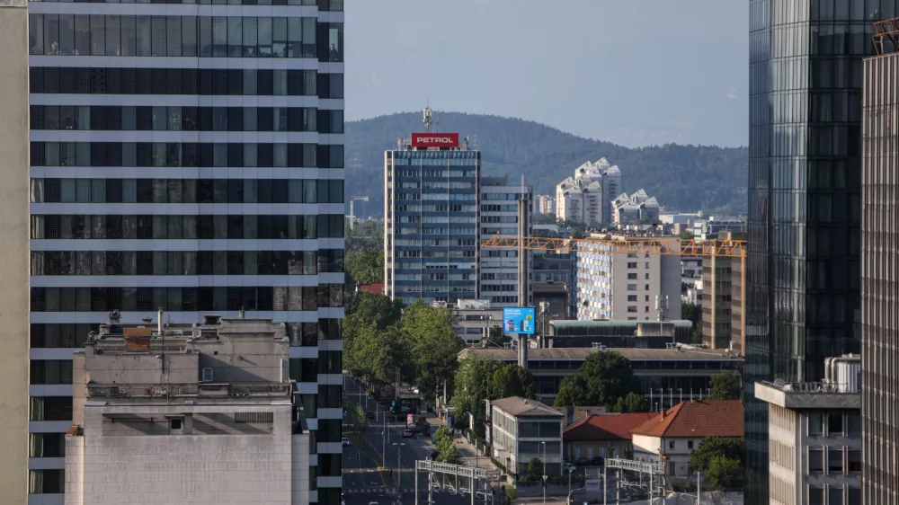 - 14.06.2025. - Petrol, poslovna stavba,//Foto: Bojan Velikonja