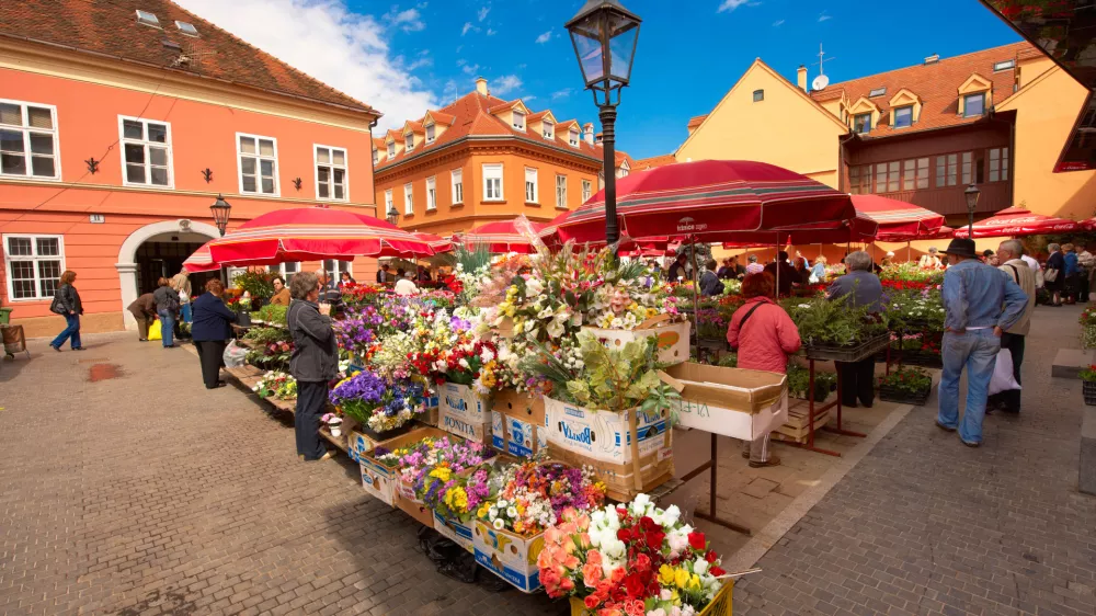 Tržnica Dolac v Zagrebu.