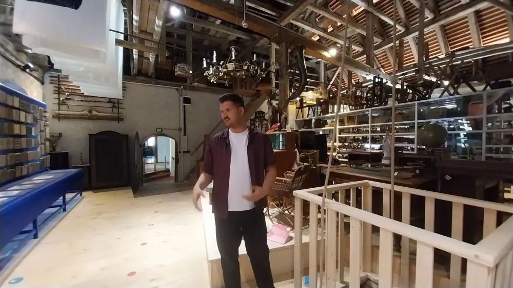 Tržiška zgodovina med tramovi Pollakove kajže