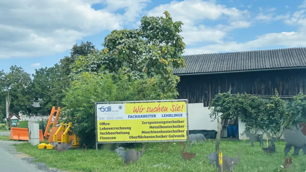 plakat, Avstrija, službe