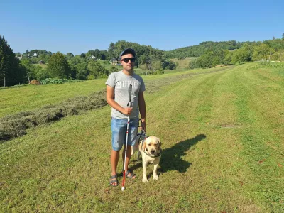 Čeprav ne vidi, mu je marsikaj kristalno jasno