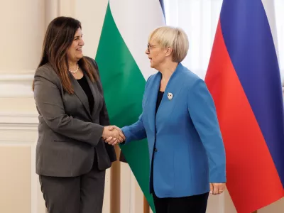 Ljubljana, predsedniska palaca.Predsednica republike Natasa Pirc Musar je sprejela ministrico za zunanje zadeve in izseljence Palestine Varsen Agabekjan Sahin.