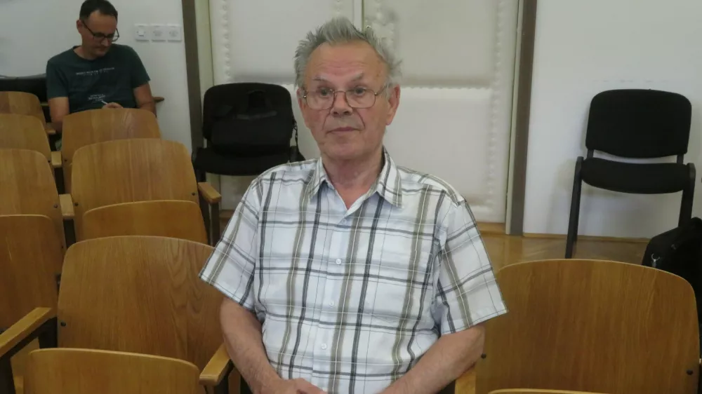 Obsojen zaradi udarcev s sekiro pravi: “Niti 15-krat je nisem”