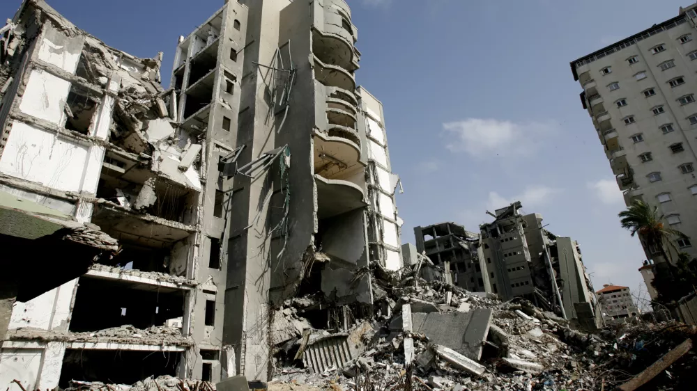 - Bližnji vzhod - Palestina - Gaza 2009 - porušene stavbe ///FOTO: Tomaž SkaleOPOMBA: ZA OBJAVO V PRILOGI – DNEVNIKOV OBJEKTIV - REPORTAŽA