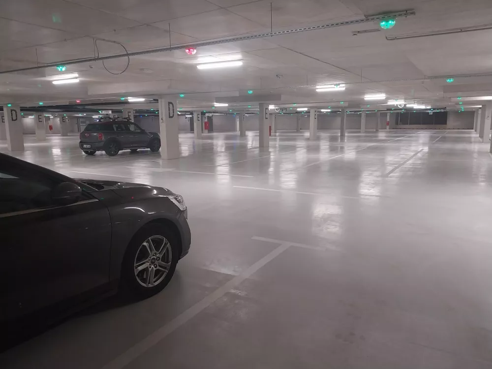 Parkirna hiša Ilirija