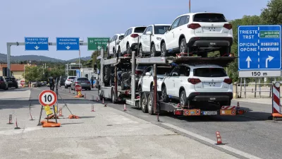 Za zastoje na Fernetičih krivi tudi preveč prizadevni italijanski policisti