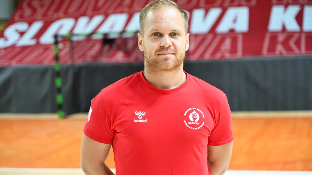 Slovan favorit proti sproščeni Krki