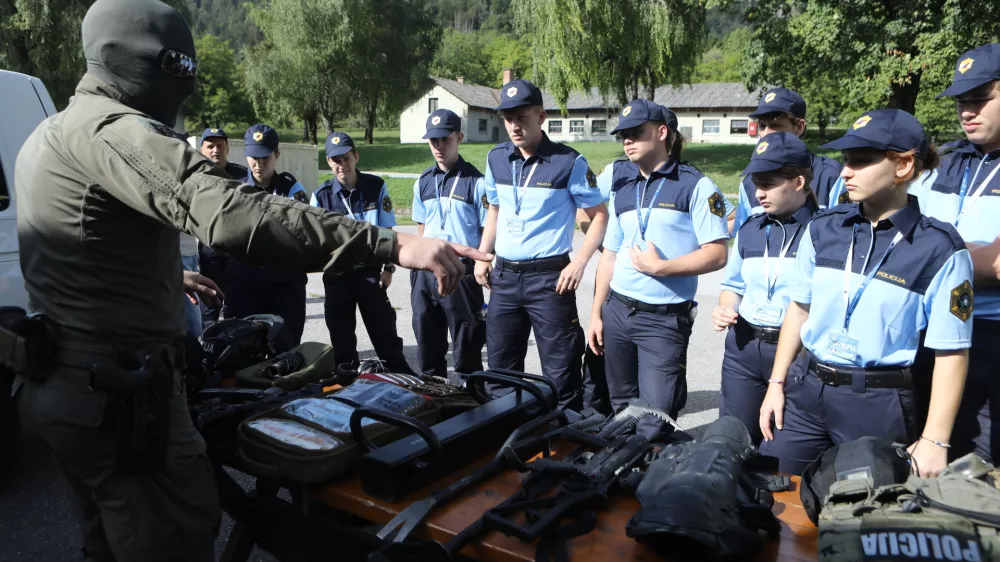 28.8.2025 - Policija - policijski kamp za srednje&scaron;olceFoto: Luka Cjuha