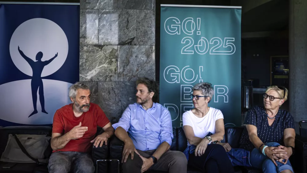 Majhna vasica kot križišče življenjskih usod