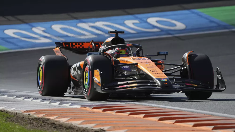 McLaren driver Oscar Piastri of Australia in action during the qualifying for the Formula One Dutch Grand Prix in Zandvoort, Netherlands, Saturday, Aug. 30, 2025. (AP Photo/Peter Dejong)