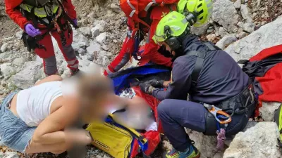 Pri sestopu z Okrešlja se je poškodoval mladoletnik. / Foto: Grs Celje