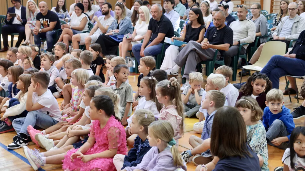 Obiskali smo ljubljansko šolo: Strah, navdušenje in fotografija za spomin